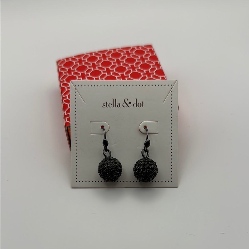 Stella & Dot Essential Pave Drop Earrings